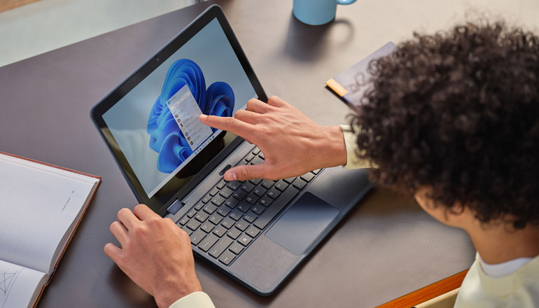 Microsoft Windows 11 device lifestyle image